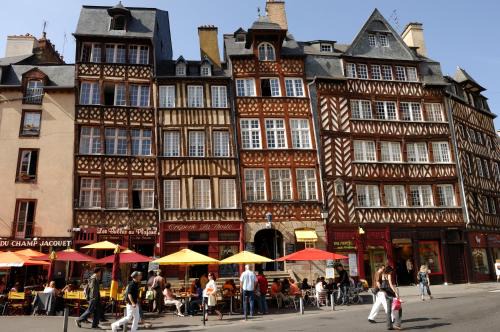 Centre Hotel | Hotel Des Lices