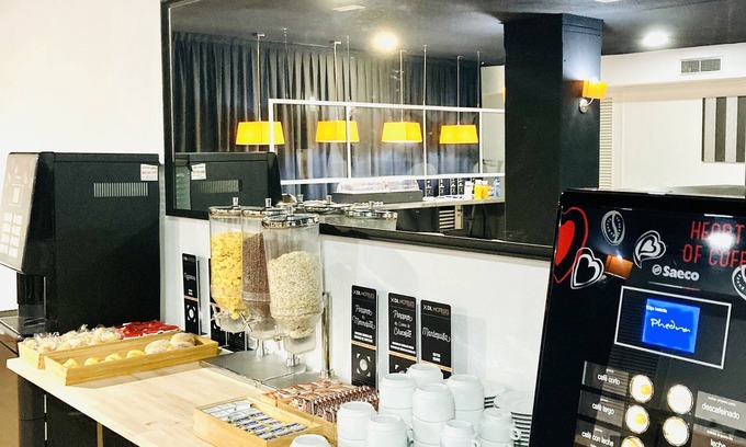 Castello de la Plana Hotel | Hotel Doña Lola