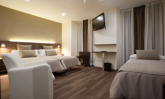 Explanada de la Estación Hotel | Hotel Don Paco