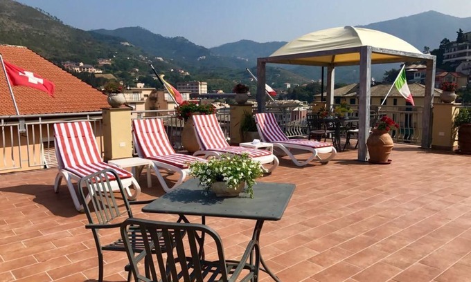 Levanto Hotel | Hotel Dora