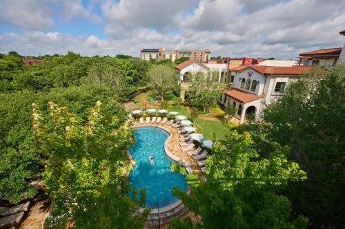 Fort Worth Hotel | Hotel Drover, Autograph Collection