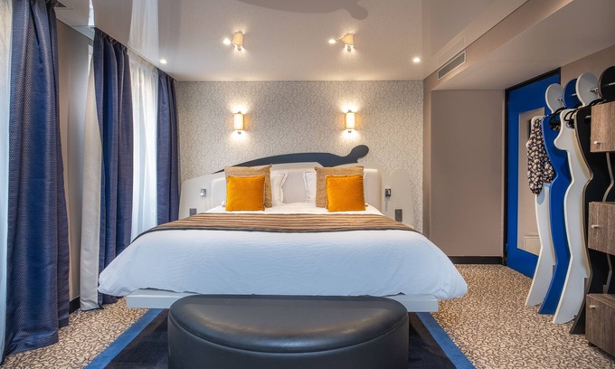 Enfants-Rouges Hotel | Hotel du Vieux Saule