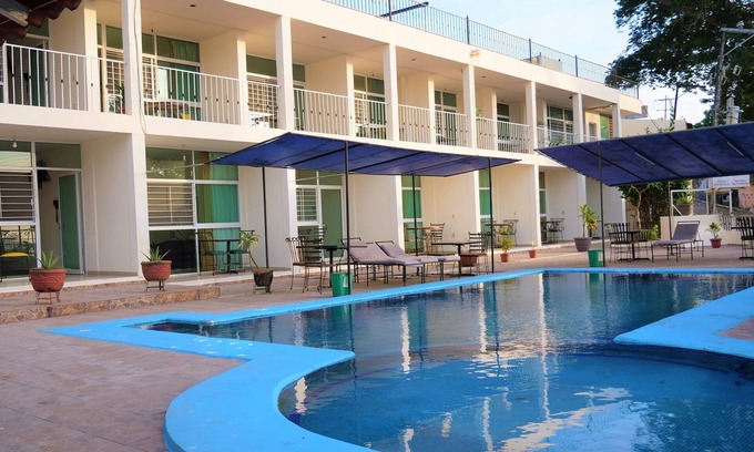 Santa Cruz Hotel | Hotel Dubái de Miramar