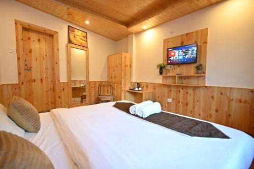 New Manali Hotel | Hotel durga