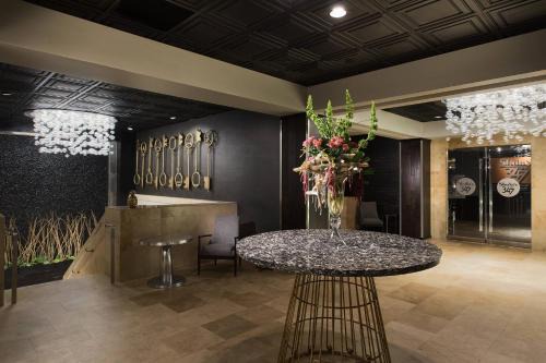 Governor's Walk Hotel | Hotel Duval, Autograph Collection