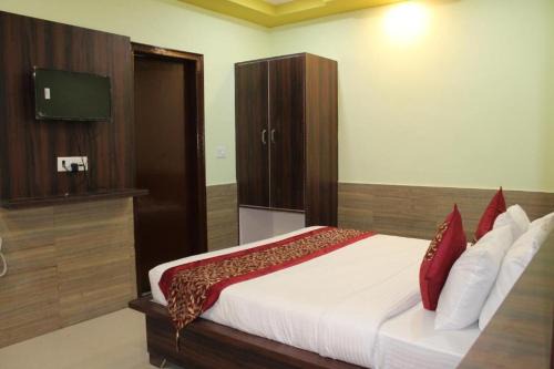 Haridwar Hotel | HOTEL DWARKADHEESH