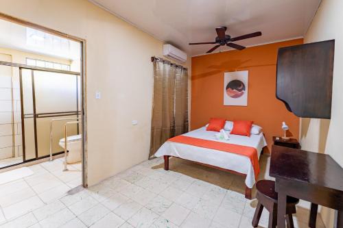 Canas Dulces Cama Y Desayuno | Hotel El Cocobolo Food&Rest Room 7 B&B WiFi AC Pkg Free Swimmingpool