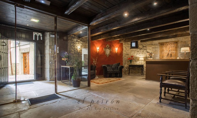 Sos del Rey Católico Hotel | Hotel El Peirón