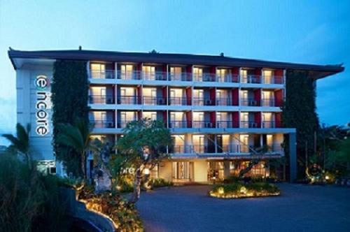 Sunset Road Hotel | Hotel Encore Seminyak Bali - Premier Pool View Room Only