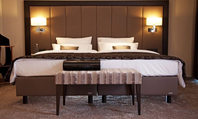 Stadtmitte Hotel | Hotel Favor
