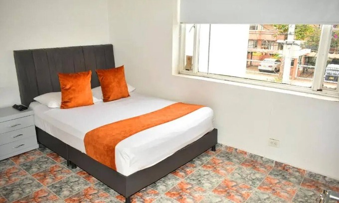 Suba Cama Y Desayuno | Hotel Flamante Bulevar- Habitación Doble con baño privado 1