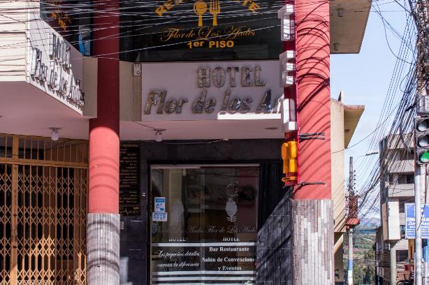 Tulcán Hotel | HOTEL FLOR DE LOS ANDES