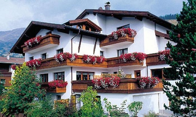 Serfaus Casa | Hotel Garni Elfriede inklusive Super Sommer Card