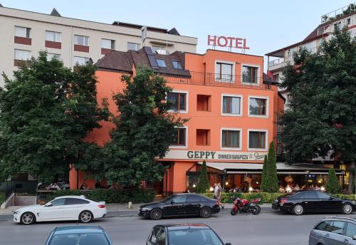 Studentski Grad Hotel | Hotel Geppy