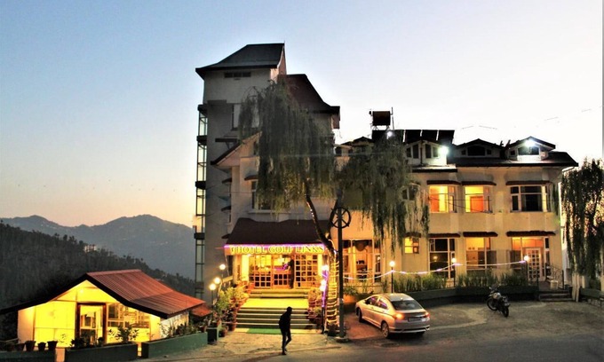 Shimla Hotel | Hotel Golf Links Resort - Mashobra