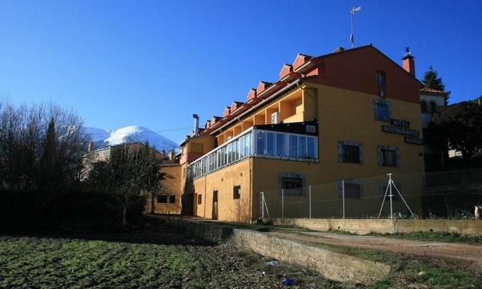 San Martín de la Virgen de Moncayo Hotel | Hotel Gomar