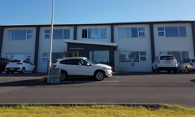Keflavik Hotel | Hotel Grásteinn