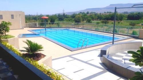 Igatpuri Hotel | Hotel Grand Parivaar
