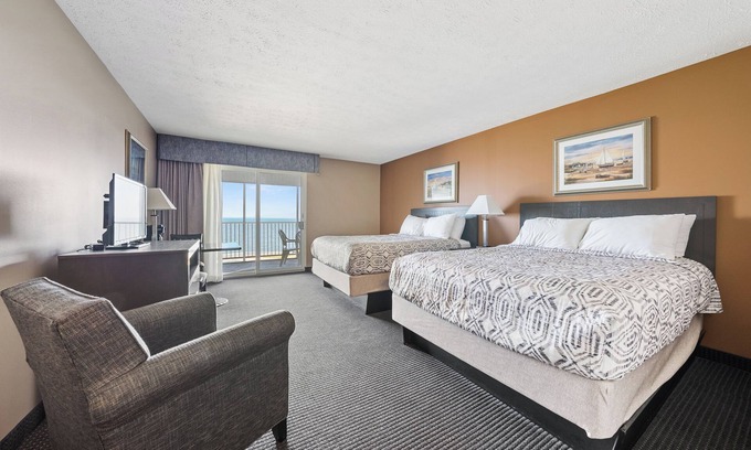 Put-in-Bay Hotel | Hotel Guest Room on Put in Bay Island