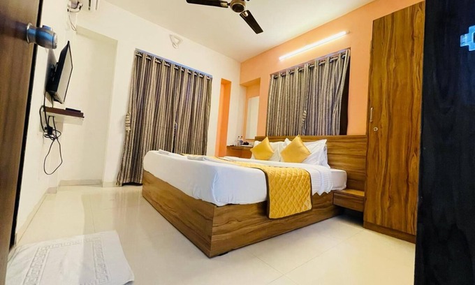 Pune Hotel | Hotel Habitat Inn - Pune