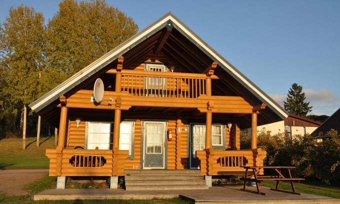 Lapinjaervi Casa | Hotel Hanhi Cottages