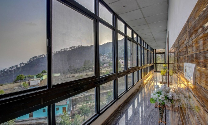 Lansdowne Hotel | Hotel Himalayan View