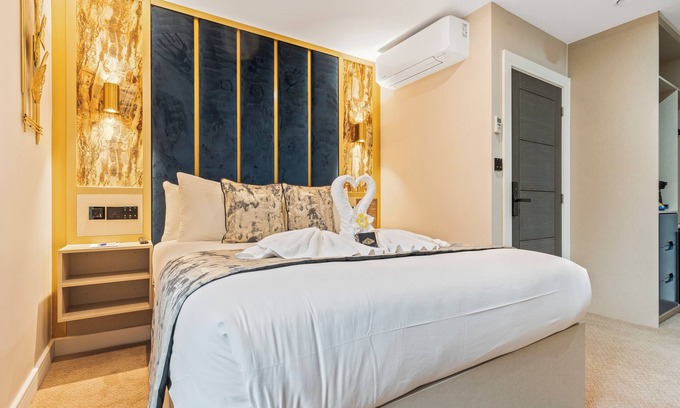 Cradley Hotel | Hotel Holloway