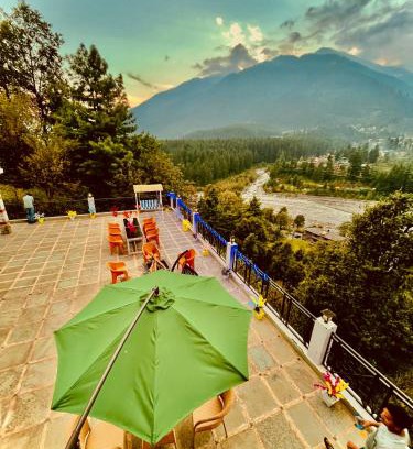 Manali Hotel | Hotel Hollywood Vibes #riverview #premium rooms #prime location #most awarded #parking #top rated #open terrace #lawn #best selling hotel in manali