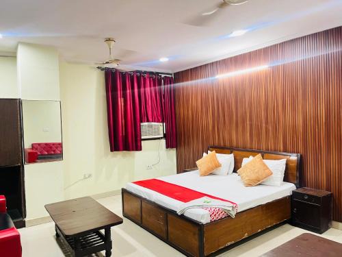 Khattalwada Hotel | Hotel Imperial Inn - Karol Bagh