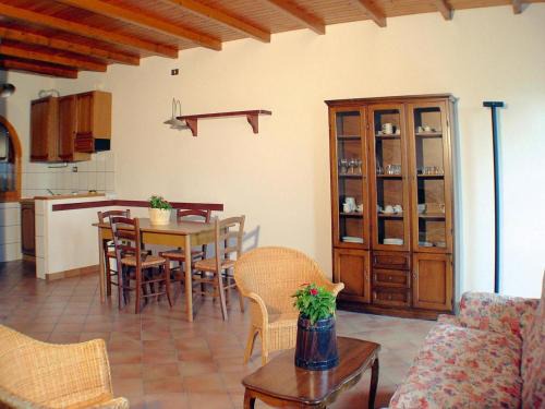 Montelparo Apartamento | Hotel in Marche with Scenic Hiking Trails