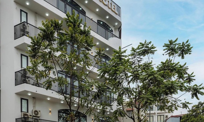 Soc Son Hotel | Hotel In Phù Lỗ With Internet, Air Conditioner, Child Friendly