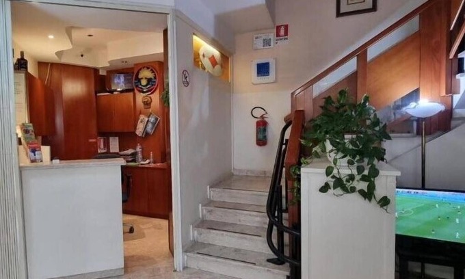 Campi Bisenzio Hotel | Hotel Indicatore Budget & Business at Glance
