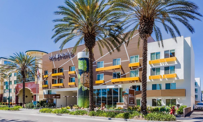 Anaheim Resort Hotel | Hotel Indigo Anaheim by IHG