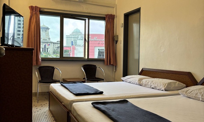 Central District Hotel | Hotel J.B.