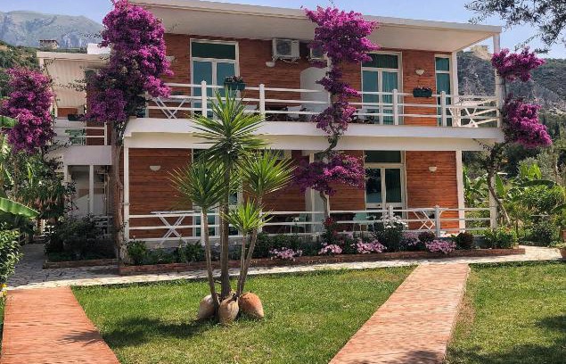 Dhermi Hotel | Hotel Jon