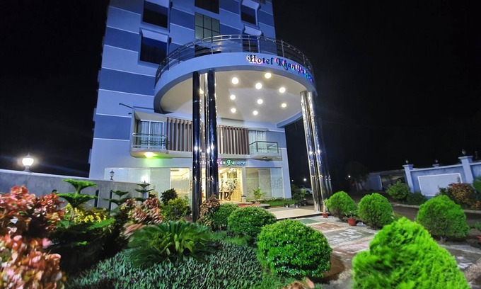Latachapli Hotel | Hotel Khan Palace