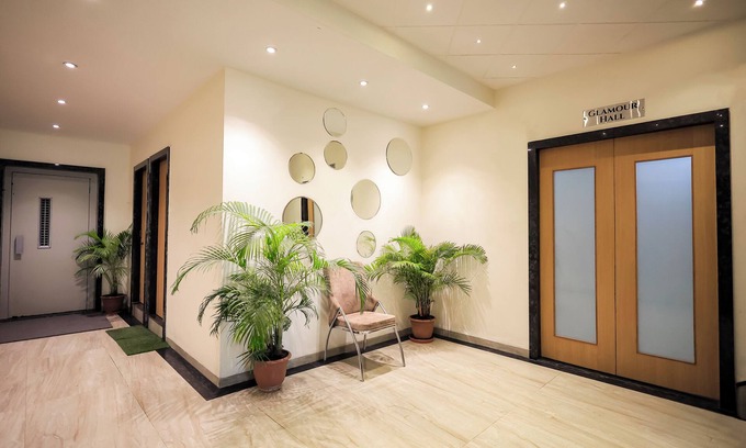 Indore Hotel | Hotel Konark