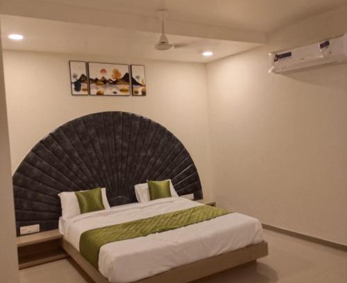 Palanpur Hotel | Hotel Krishna Park