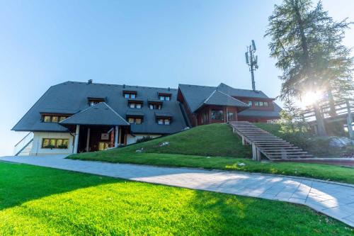 Ambroz pod Krvavcem Hotel | Hotel Krvavec