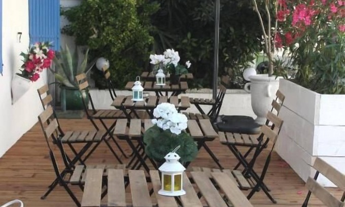 Saintes-Maries-de-la-Mer Hotel | HOTEL LE CASTELET