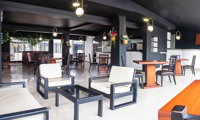 Ibarra Hotel | Hotel La Giralda