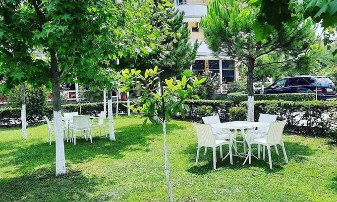 Shengjin Hotel | Hotel La Perla