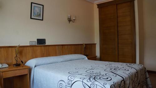 Cee Hotel | Hotel Larry