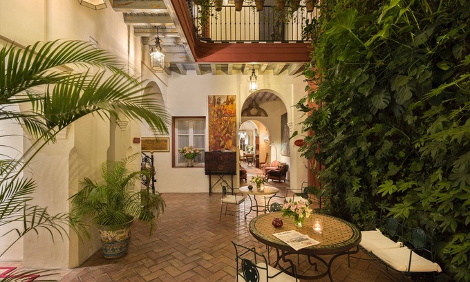 El Arenal Hotel | Hotel Las Casas de El Arenal by Casas y Palacios