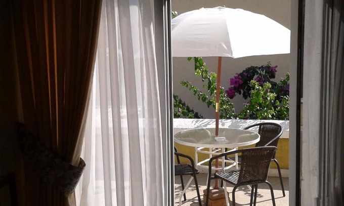 Providencia Cama Y Desayuno | Hotel Las Flores