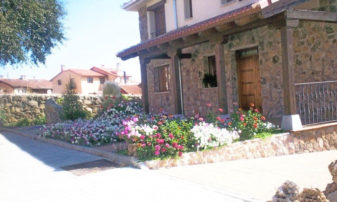 Torrecaballeros Hotel | Hotel Las Fuentes