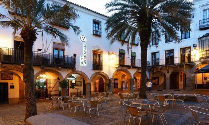 Centro histórico de Zafra Hotel | Hotel Las Palmeras by Vivere Stays