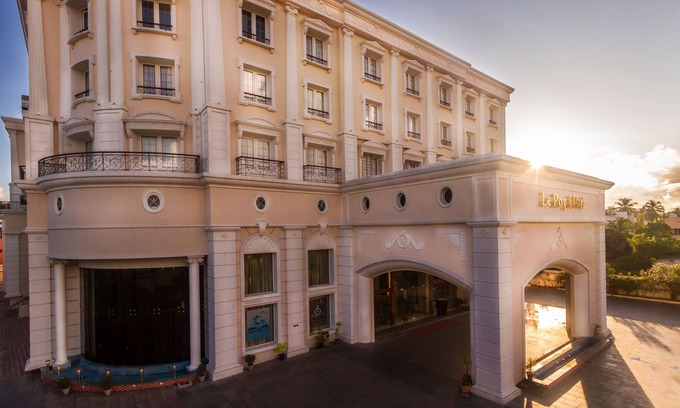 Kalapettai Hotel | Hotel Le Royal Park