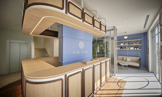 Centro de Conil de la Frontera Hotel | Hotel Leonor
