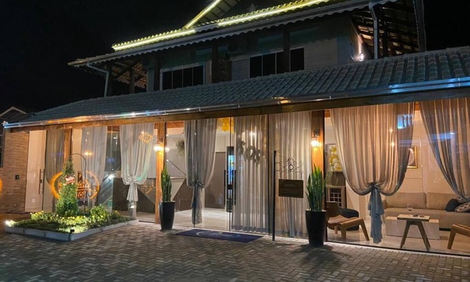 Praia da Armacao do Itapocoroi Hotel | Hotel Lorimar